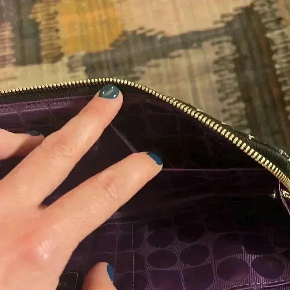 KATE SPADE Black & Bone Canvas Stucco Clutch - Picture 9 of 10